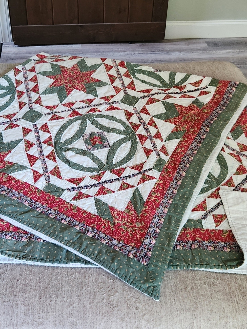 Handmade Vintage Christmas Patch Quilt Heavy And Big Size 82/75 Beautiful